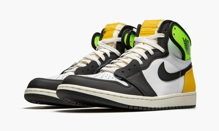 Air Jordan 1 Retro High OG “Volt Gold”