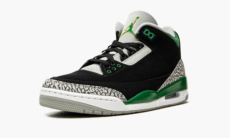 Air Jordan 3 Retro “Pine Green”